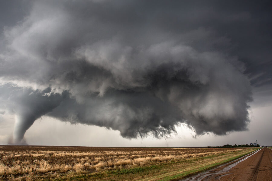 Cosmic rays could help reveal how tornadoes form