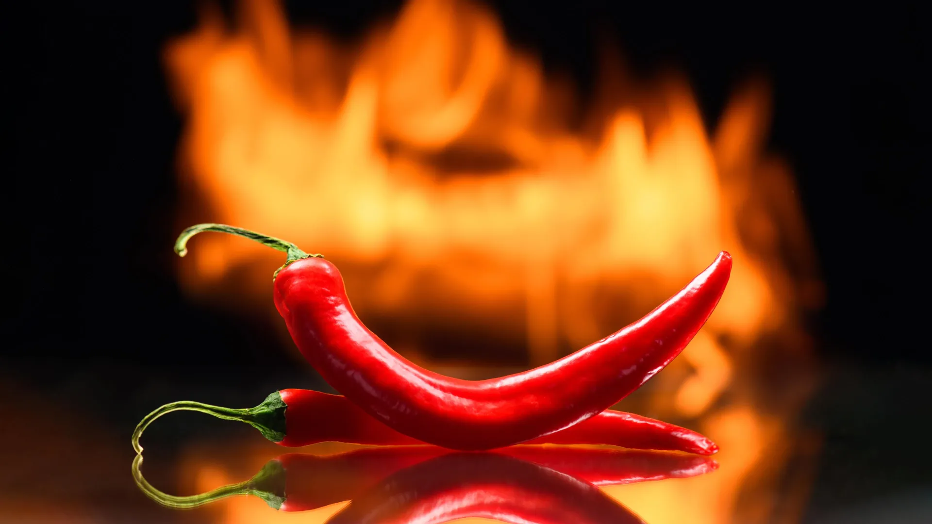 hot-red-chili-pepper-1 Eating Chili Peppers May Raise Cancer Risk